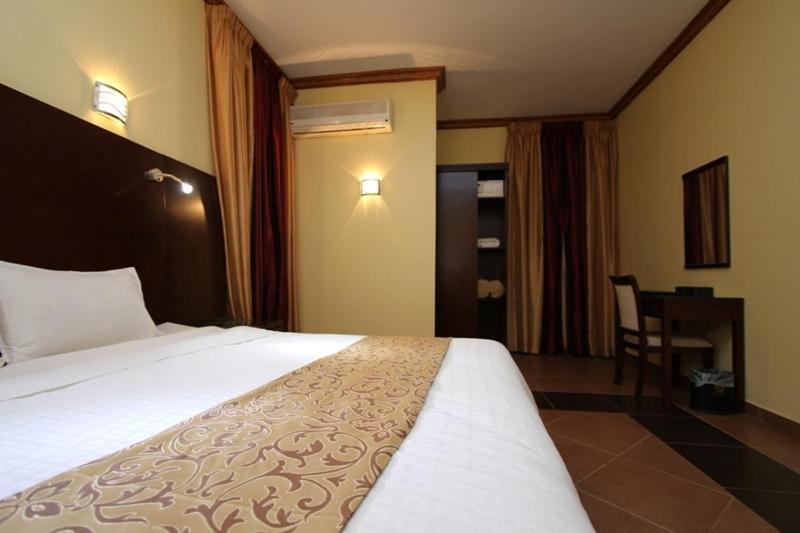 Raoum Inn Αράρ Εξωτερικό φωτογραφία